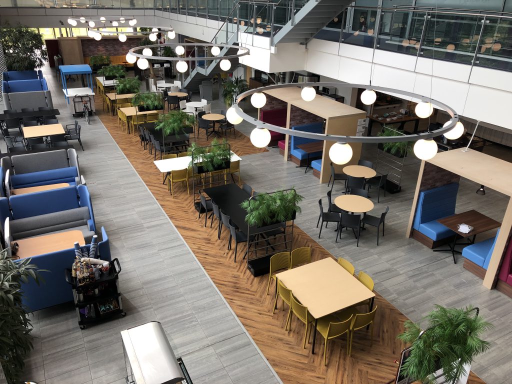 Experian eating and collaborative spaces