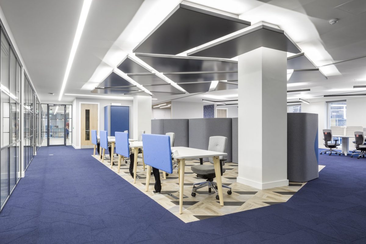 large office fit out and office design in London - hot desks