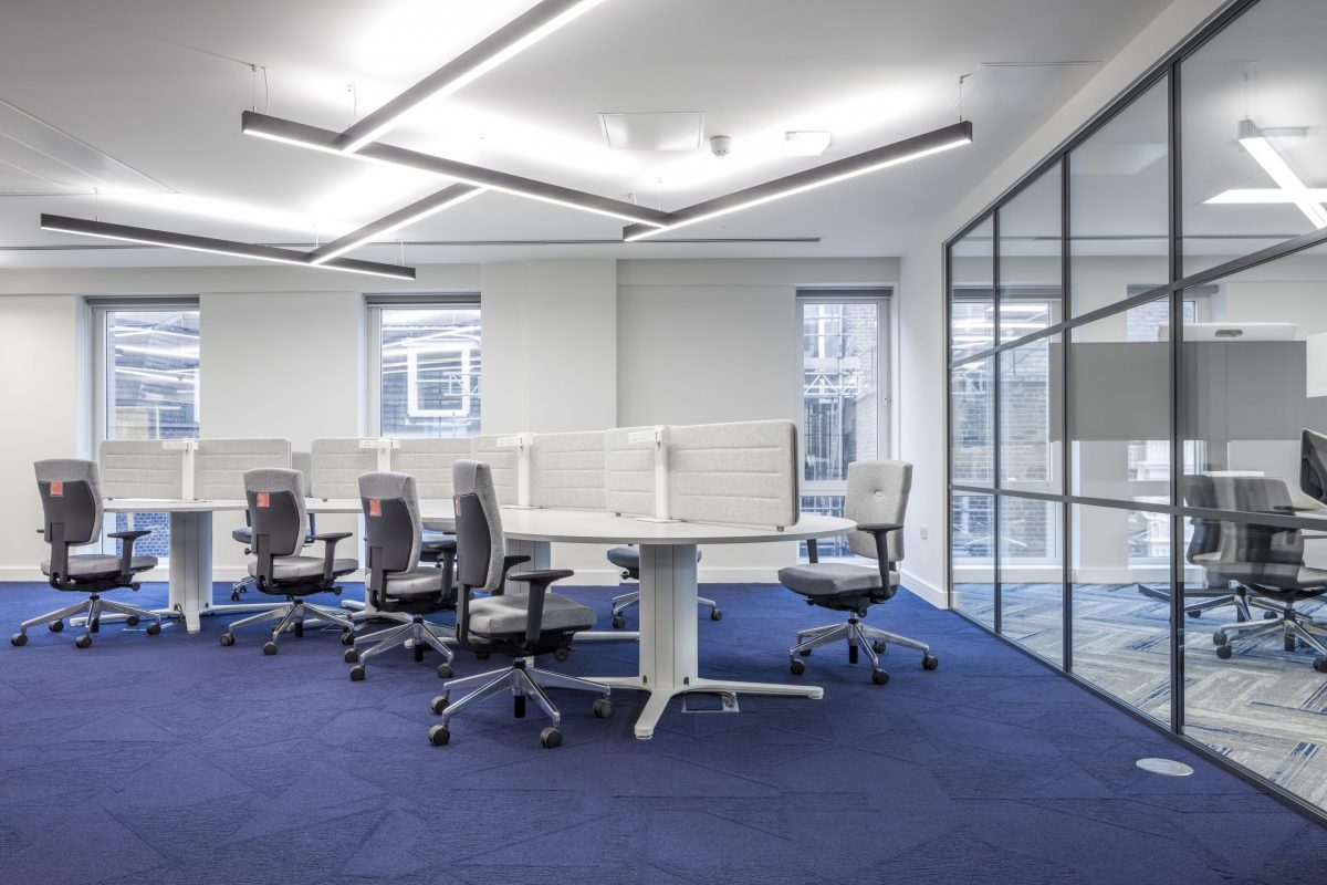 large office fit out and office design in London - hot desks