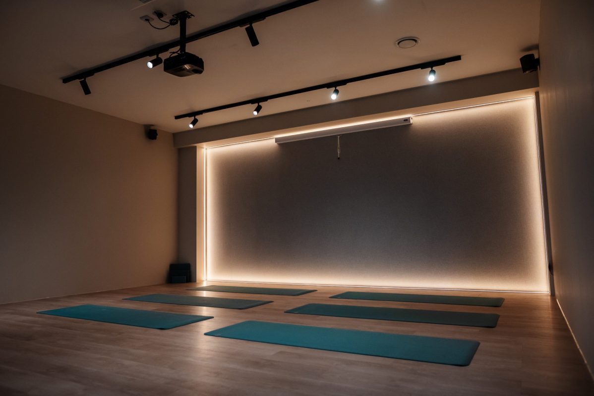 Moko Physiotherapy studio fit out in London